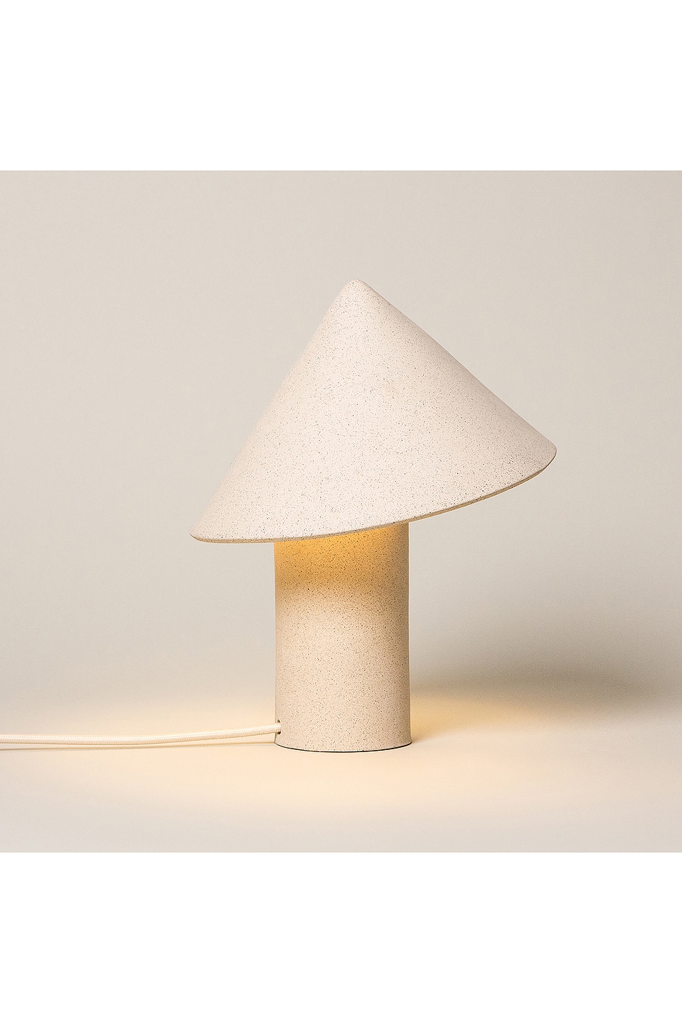 Sin Shady Table Lamp In Sand