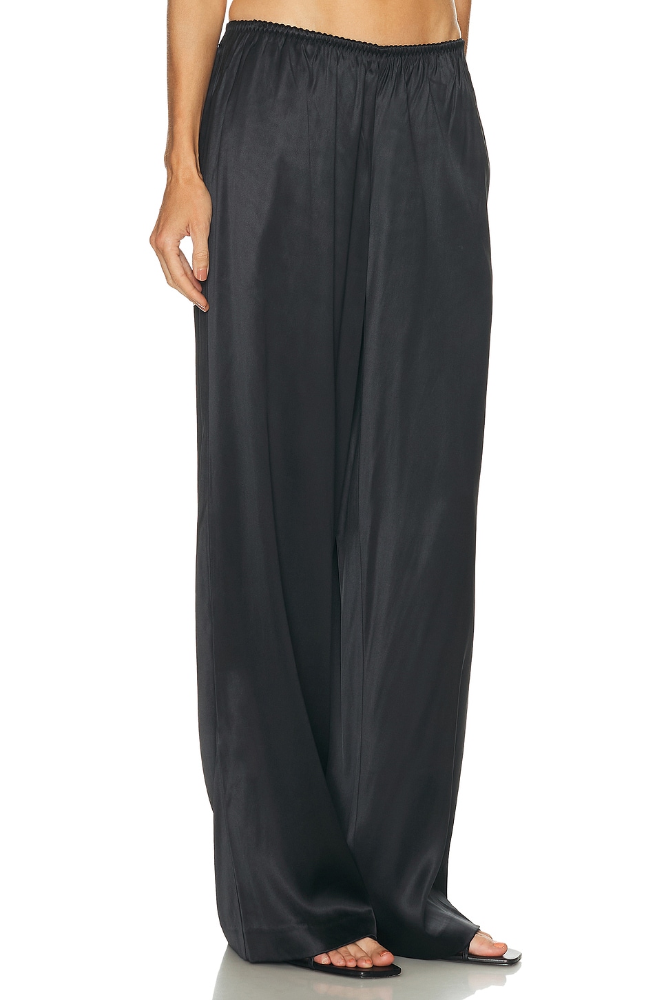 Skims Heavy Stretch Satin Wide Leg Pant