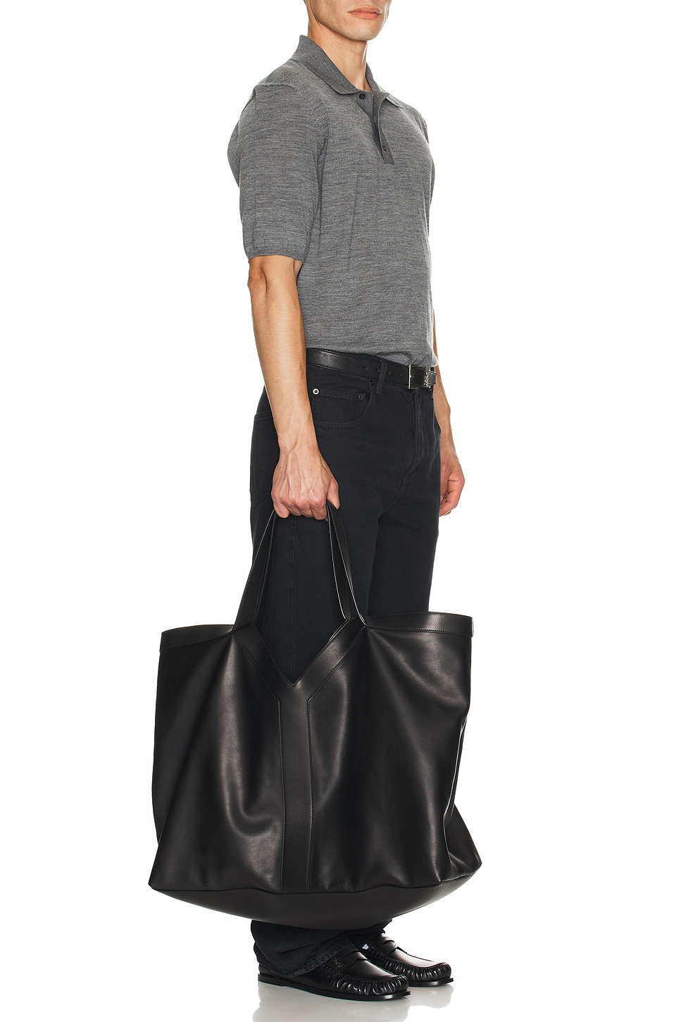 Saint Laurent Maxi Y Tote In Black