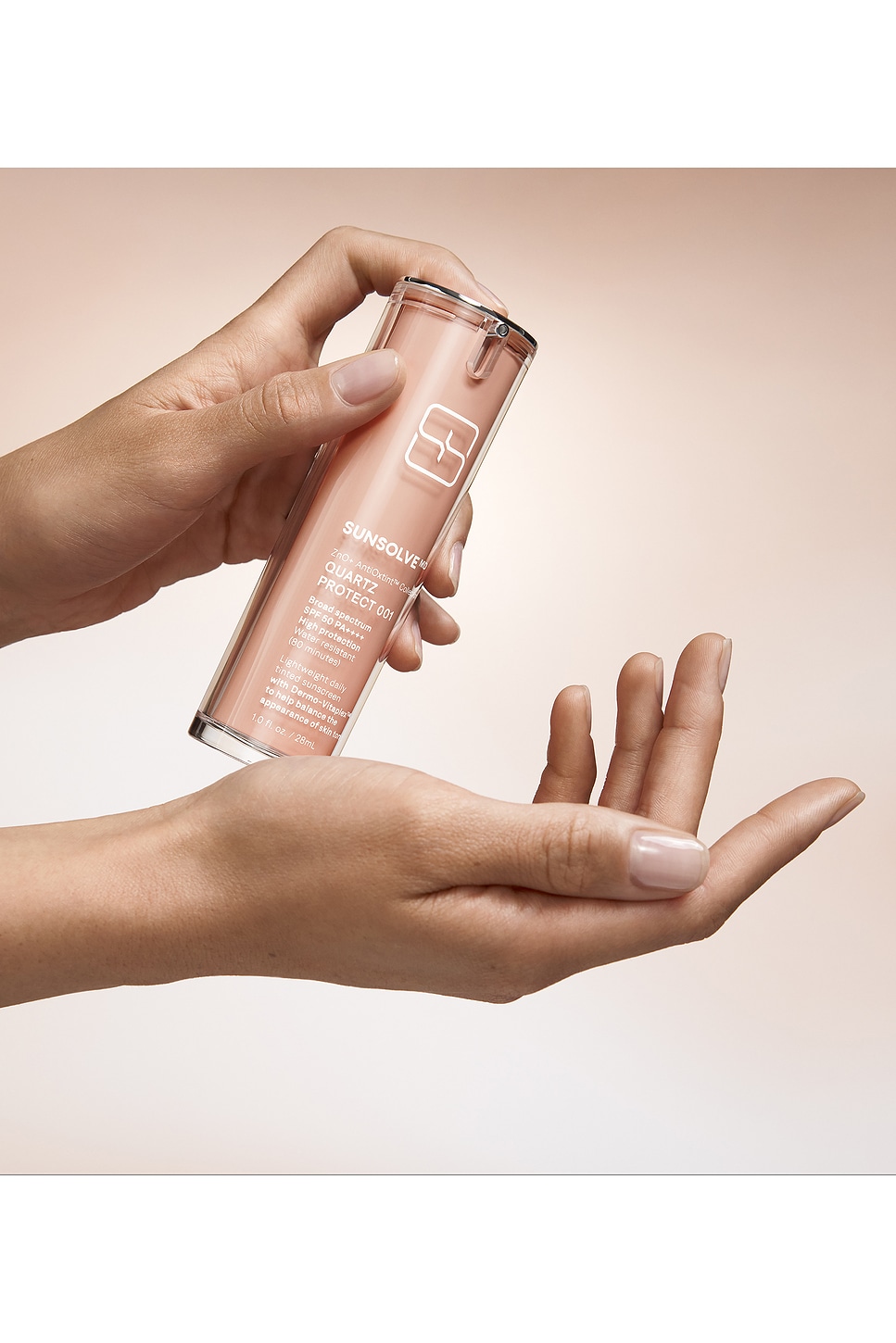 Sunsolvemd Zno+ Antioxtint Spf 50 In Gray