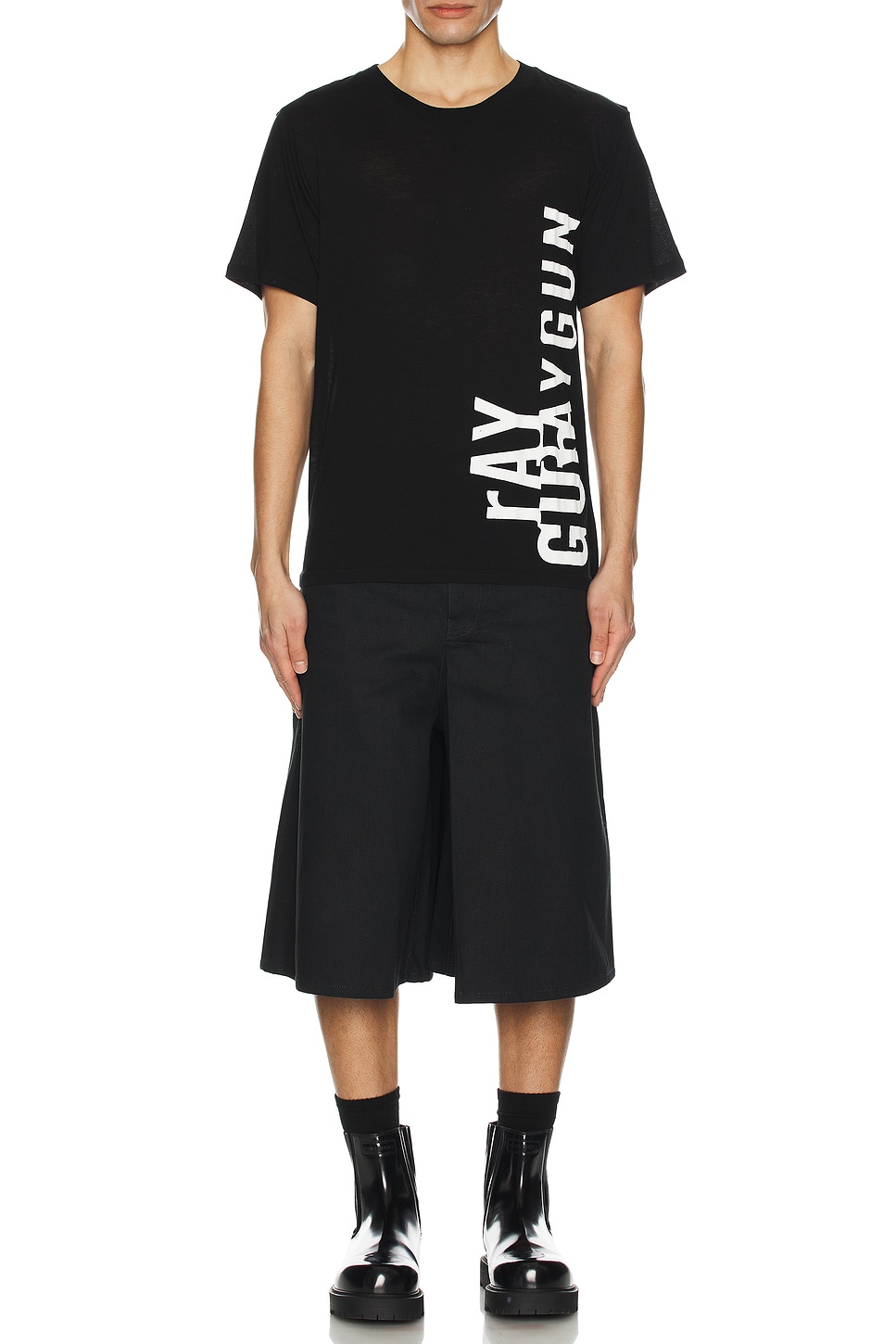 Image 1 of TAKAHIROMIYASHITA The Soloist Raygun Tee in Black
