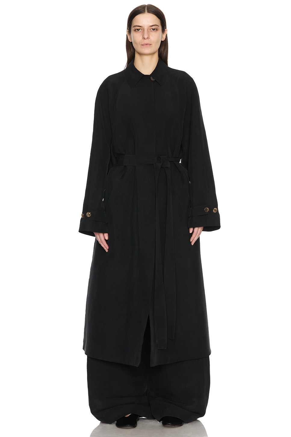 The Row Ryo Coat In Black