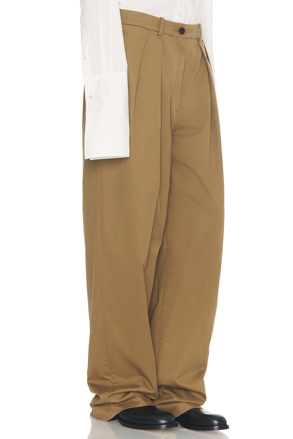 The Row Tailored Trousers With Pleats And Pockets In Brown