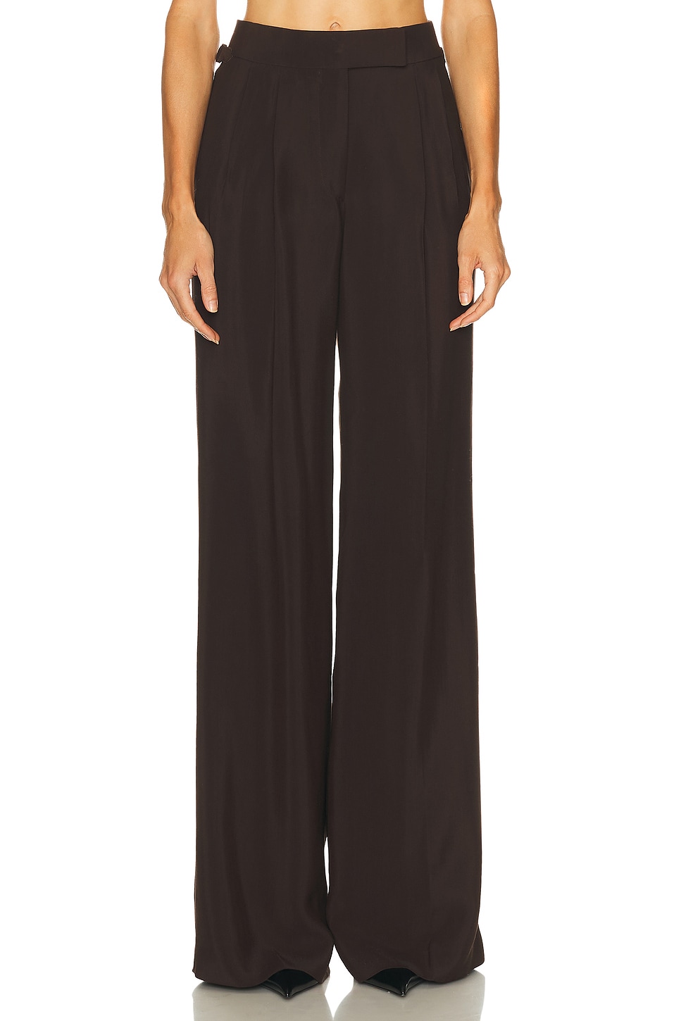 Tailored Double Pleat Wide Leg Pant in Brown