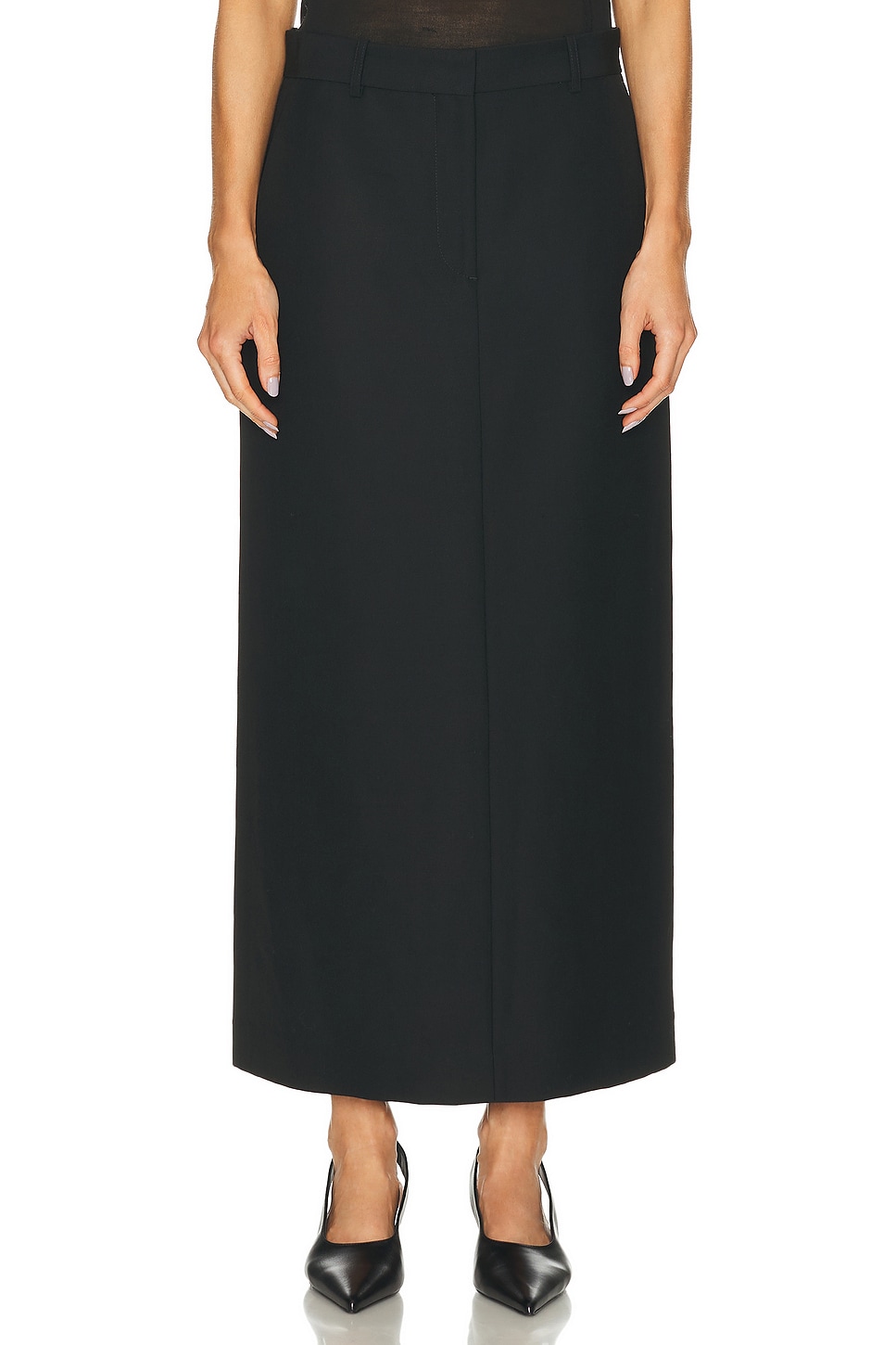 Low Waist Straight Skirt in Black