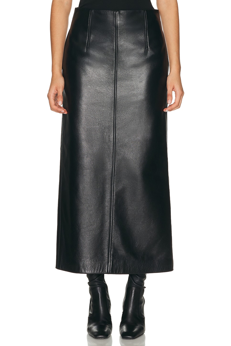 Totême Grained Leather Straight Skirt In Black
