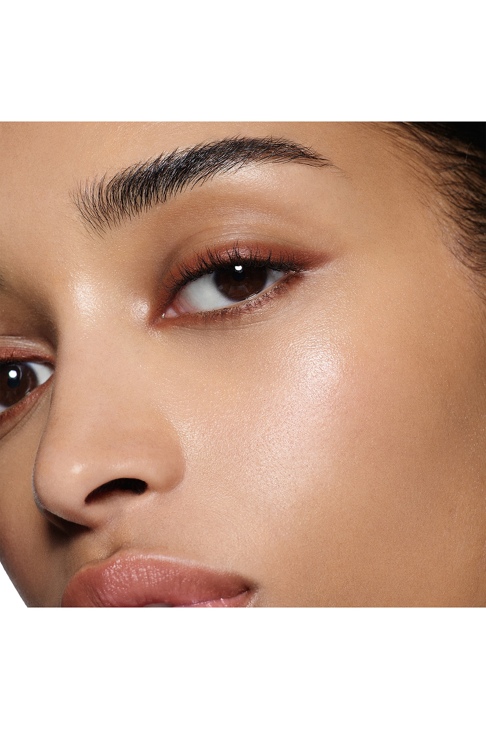 Victoria Beckham Beauty Satin Kajal Liner - detail view in Terracotta