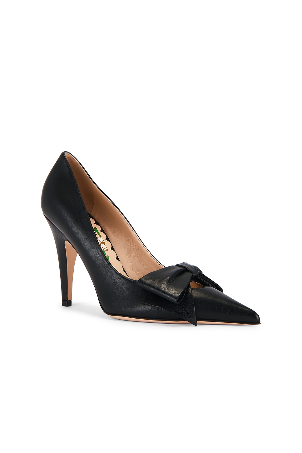 Valentino Garavani Bowow Pumps In Black