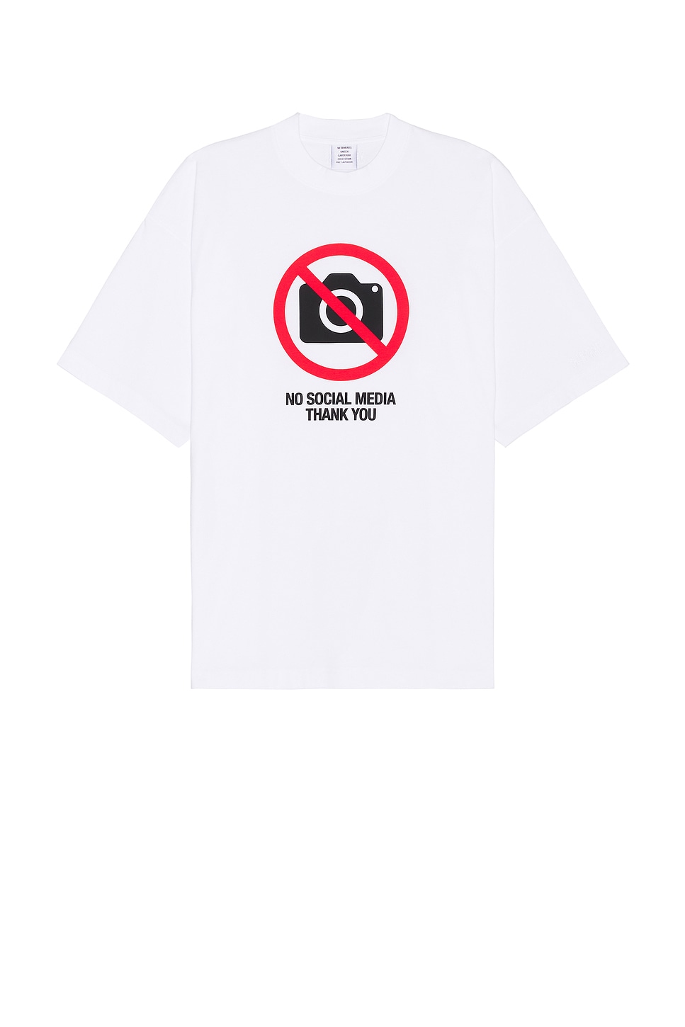 Shop Vetements No Social Media T-shirt In White