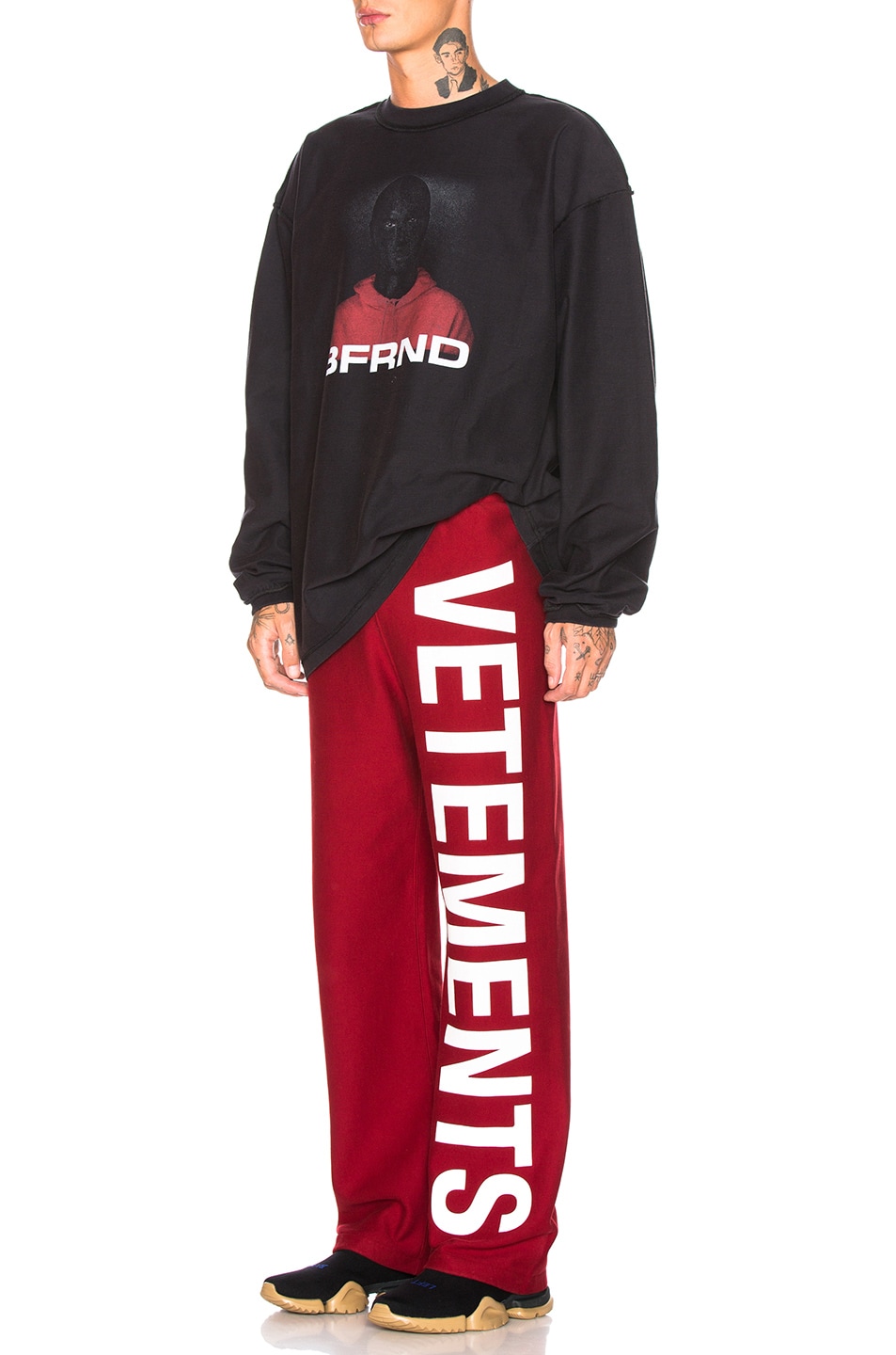 Image 1 of VETEMENTS Logo Sweatpants in Red