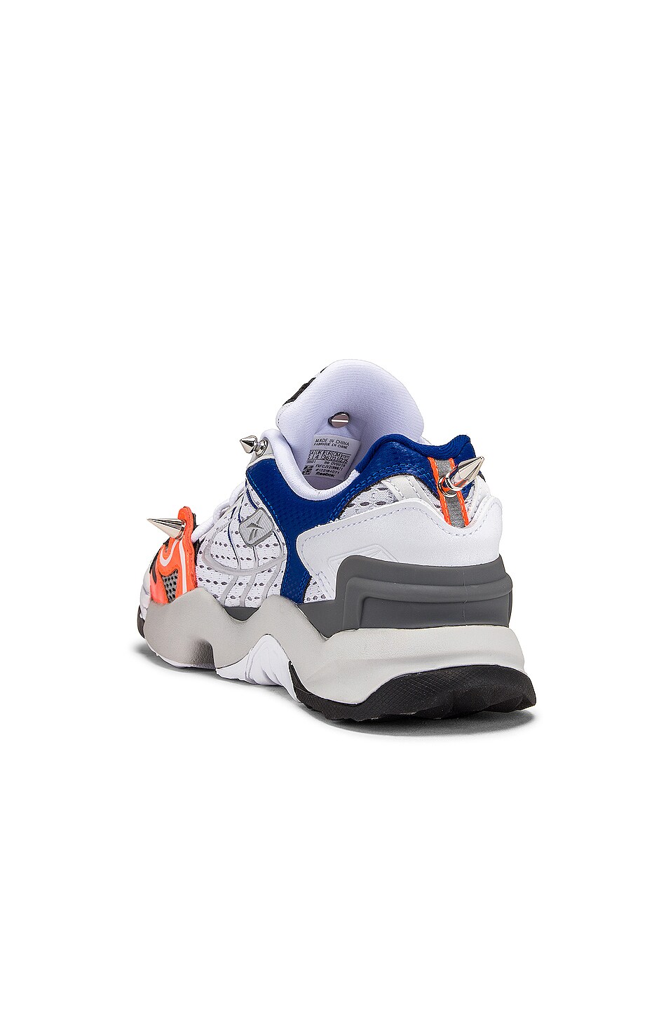 vetements spike runner 400