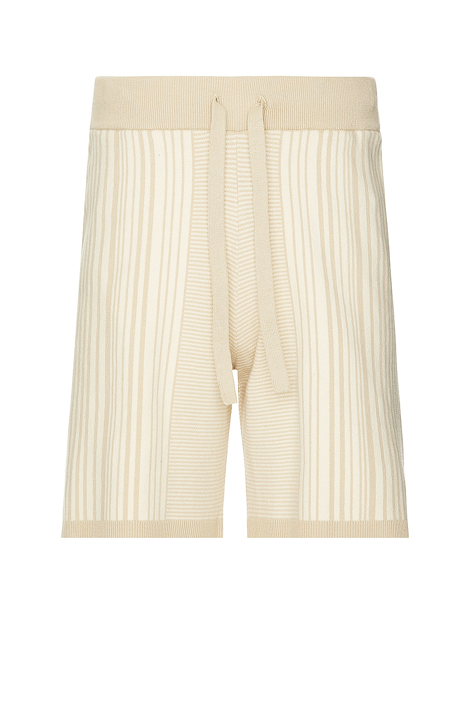 Fully Knitted Pattern Short in Cream