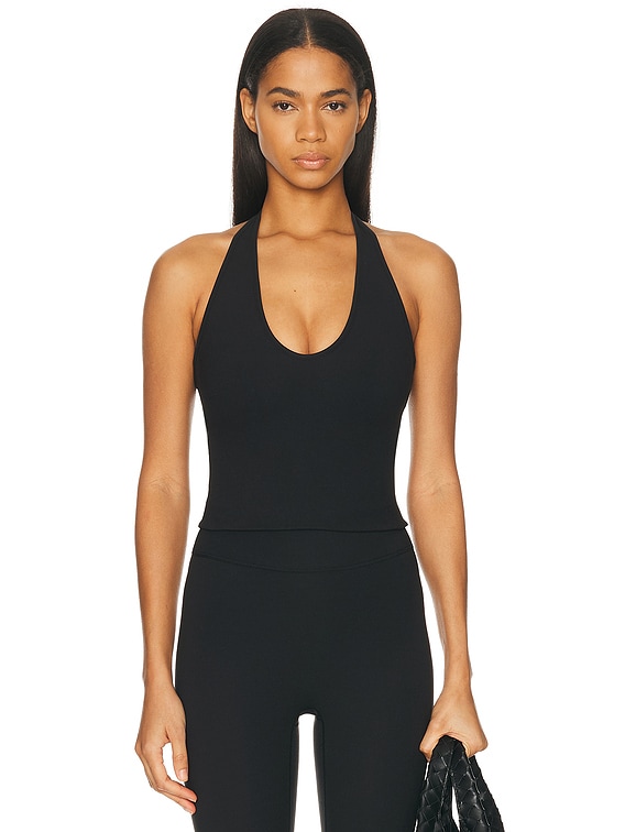 THENEWHOUSECOOPERHALTERNECKタンクトップ　ブラック 437 The Halter Tank Top in Black | FWRD