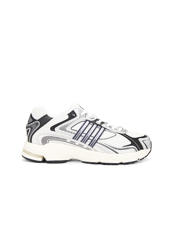 adidas Originals Response Cl Sneaker in Crystal White, White