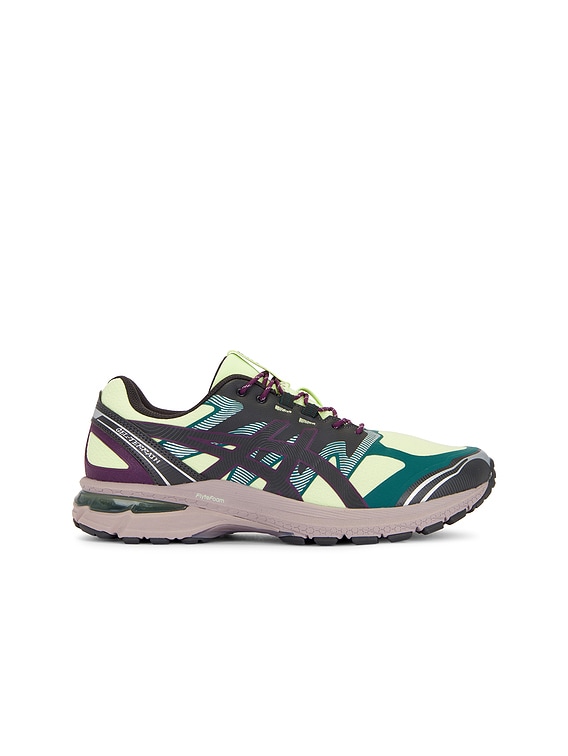 国内配送 asics GEL-TERRAIN COOL MATCHA/GRAPHITE GREY Asics Gel-terrain in Cool Matcha & Graphite Grey | FWRD