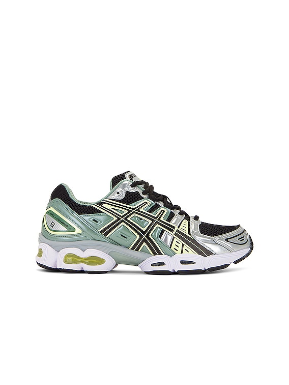 Asics Gel-nimbus 9 Sneaker in Black & Pure Silver | FWRD