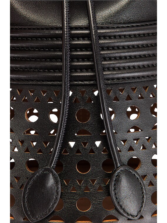 ALAÏA バッグ - Noir | FWRD ALAÏA バッグ - Noir | FWRD