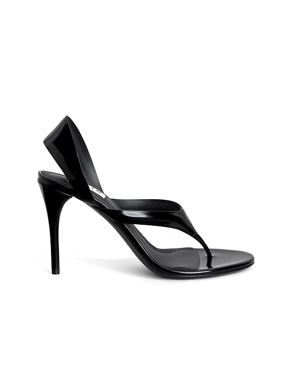 ありあ ALAÏA ALAΪA Thong Sandal in Noir | FWRD