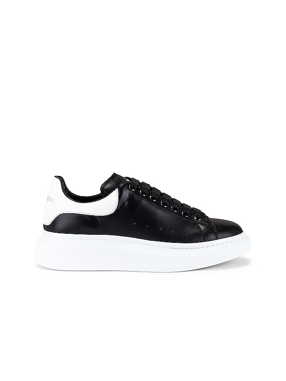 Alexander McQueen スニーカー - Black & White | FWRD