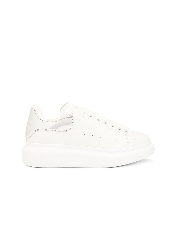 Alexander McQueen スニーカー - White & Silver | FWRD