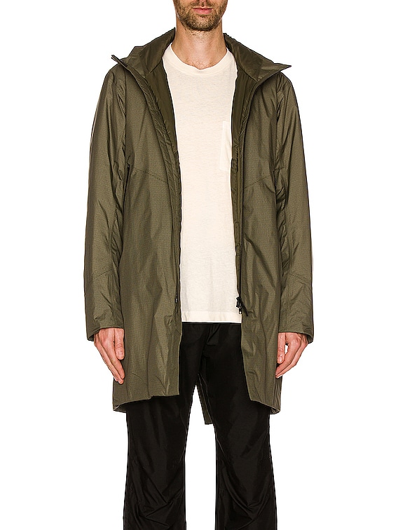 Veilance Monitor IS GR Coat in Olive | FWRD