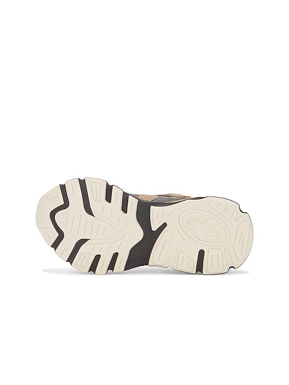 Axel Arigato Marathon R-trail in Sand & Black | FWRD