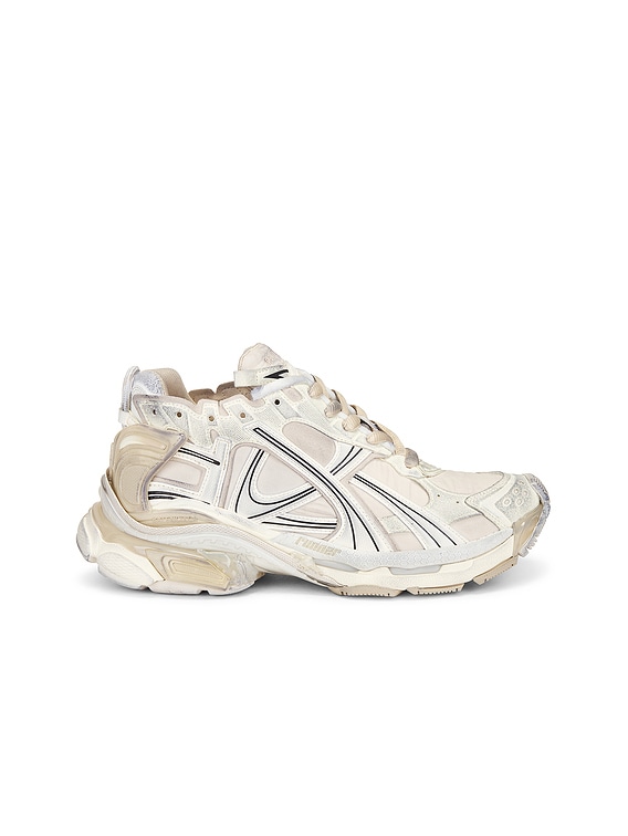 スニーカー Balenciaga Runner Sneakers In A Mix Of Materials Balenciaga Runner Sneaker in Beige Mix | FWRD