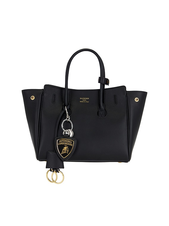 Balenciaga | Automobili Lamborghini Shield チャーム Balenciaga X Lamborghini Shield Charm in Black | FWRD