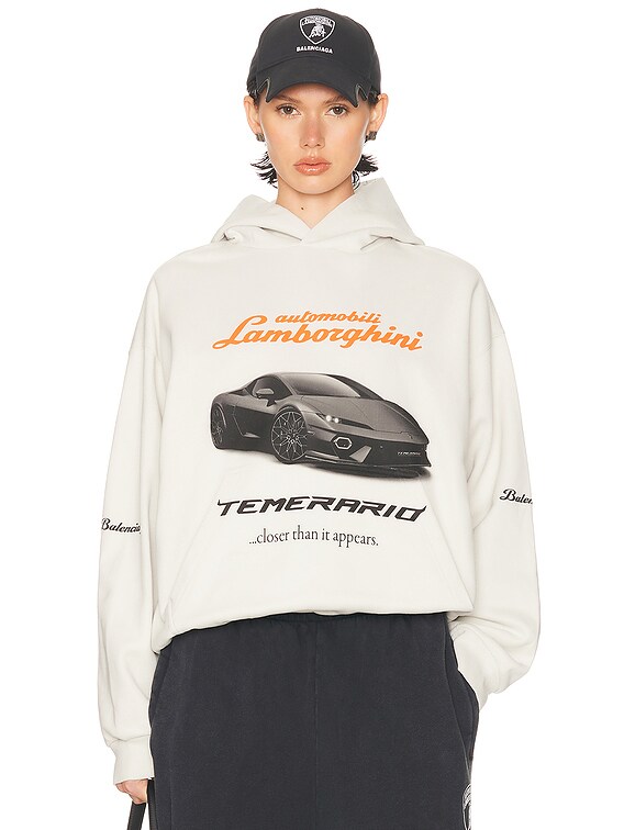【Balenciaga】LAMBORGINI MEDIUM FIT HOODIE◆767877TSVT9 Balenciaga Lamborghini Medium Fit Hoodie in Dirty White | FWRD