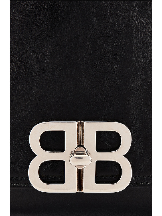 【送料&関税込】Balenciaga Bb Soft Large Flap Bag Balenciaga Large Bb Soft Flap Bag In Black in Black | FWRD