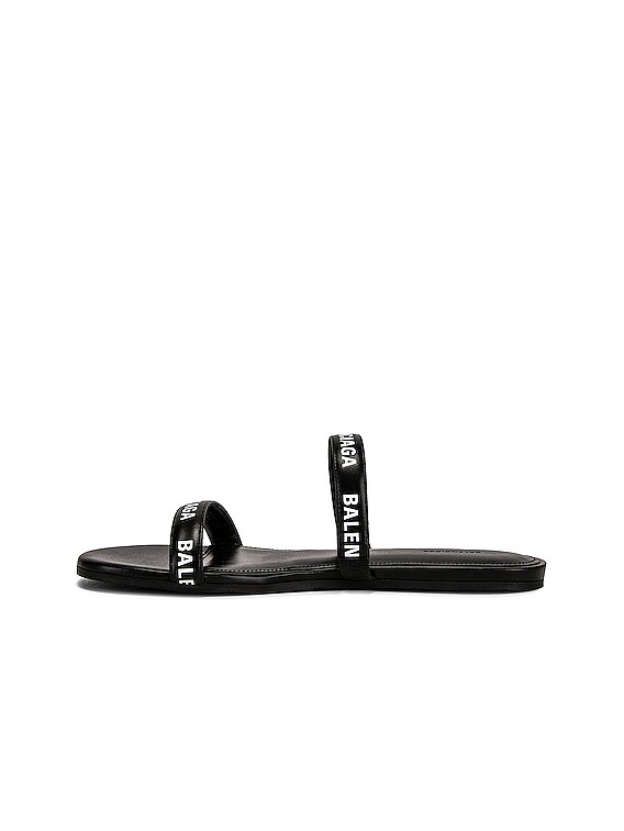 ☆送料関税込☆BALENCIAGA ロゴ ROUND フラット サンダル☆ BALENCIAGA ロゴ フラットサンダル ROUND FLAT