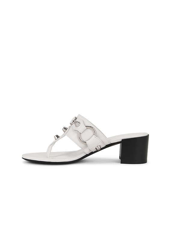 サンダル・ミュール BALENCIAGA FW25 Balenciaga City Sandals (834692 WAD4Y 1080) Balenciaga City Thong Sandal in White & Silver | FWRD
