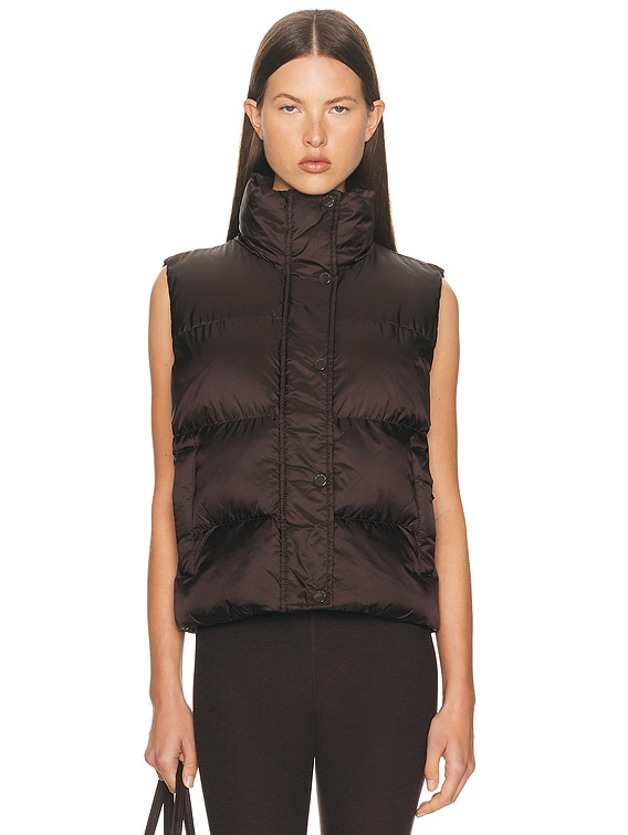 (取寄) ビヨンドヨガ レディース ビッグ コージー パファー ベスト Beyond Yoga women Big Cozy Puffer Vest Dark Chocolate Beyond Yoga Big Cozy Puffer Vest in Dark Chocolate | FWRD