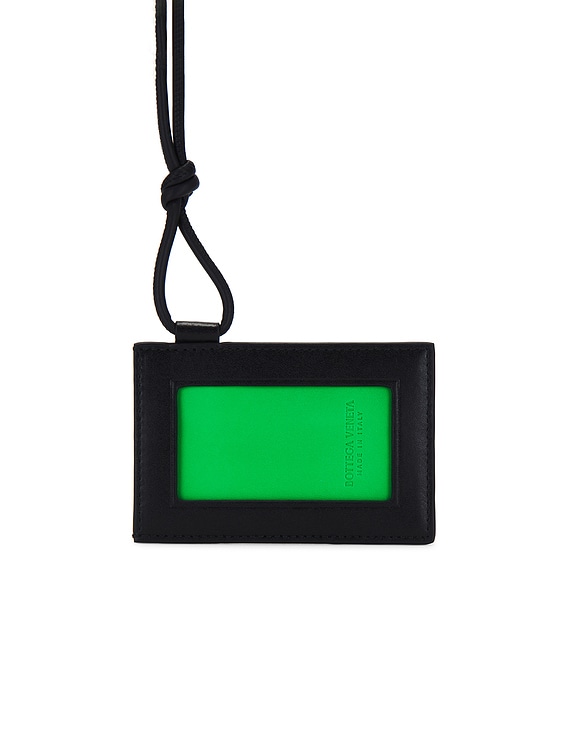 【BOTTEGA VENETA】Cassette Badge Holder ストラップ ホルダー Bottega Veneta Cassette Badge Holder in Black & Parakeet | FWRD