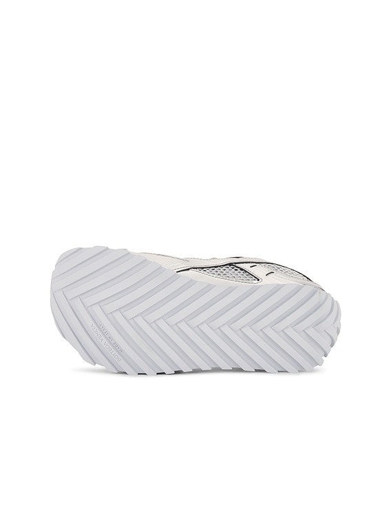 Orbit Sneaker