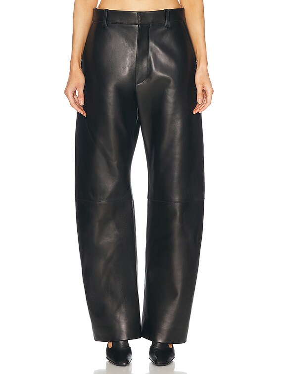 Bottega Veneta直営店 ナッパレザー パンツ Bottega Veneta Leather Straight Leg in Black | FWRD