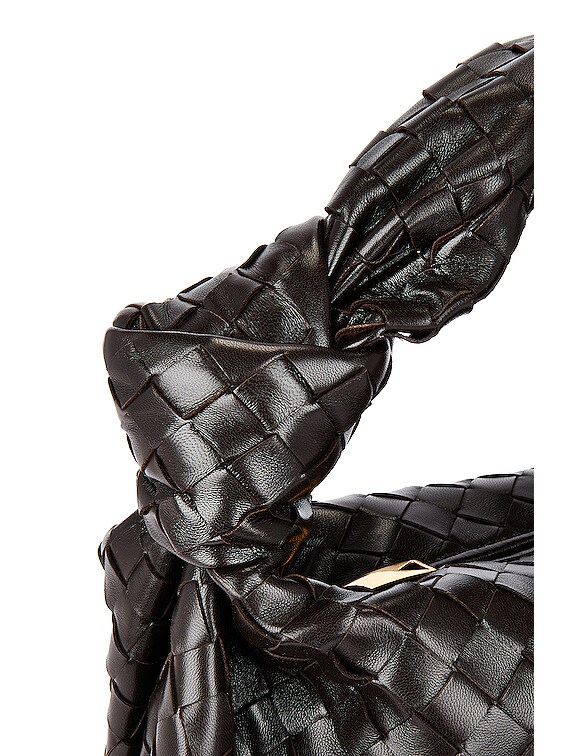 【送料関税込み】BOTTEGA VENETA Jodi Shoulder Bag Fondante Bottega Veneta® Women's Jodie in Fondant. Shop online now.