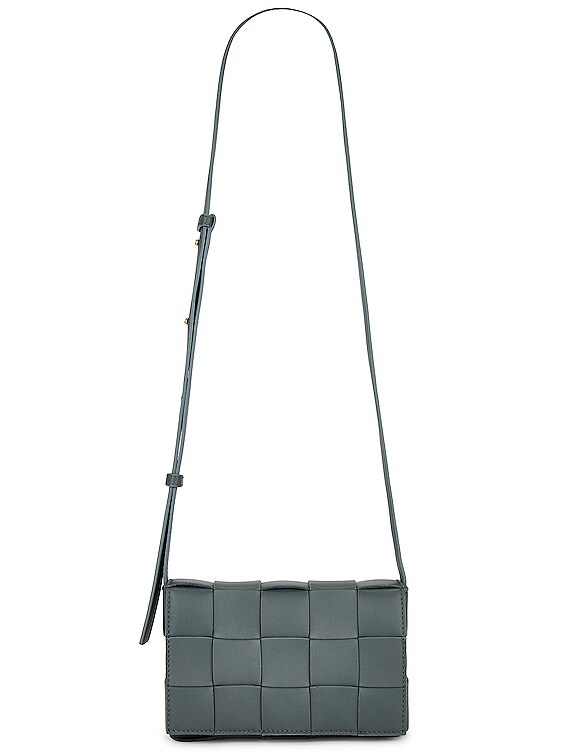 ショルダーバッグ BOTTEGA VENETA SLATE LEATHER CROSSBODY BAG Bottega Veneta Slate leather Cassette crossbody bag