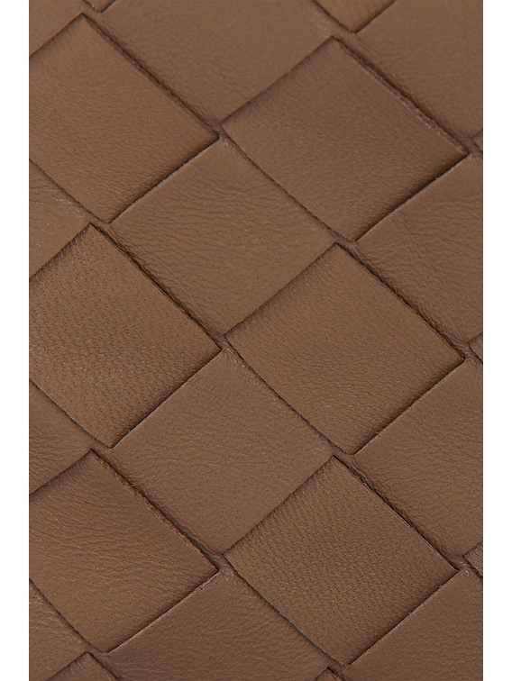 ハンドバッグ Mini Jodie Pinecone Bottega Veneta Mini Jodie Bag in Pinecone & Gold | FWRD