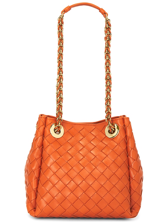 Bottega Veneta 上品 Parachute スモール チェーン バッグ Bottega Veneta® Women's Small Parachute Chain in Chalk. Shop