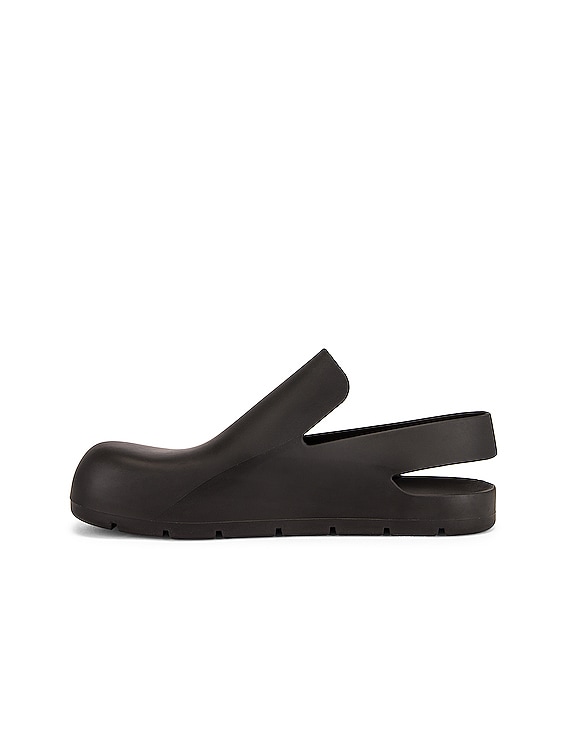 Bottega Veneta Puddle Sandals in Black | FWRD