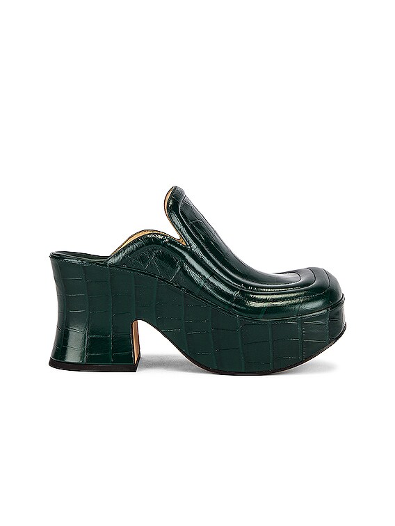 サンダル・ミュール BOTTEGA VENETA Slippers and Clogs Women Leather Green Leather mules & clogs Bottega Veneta Green size 39 IT in