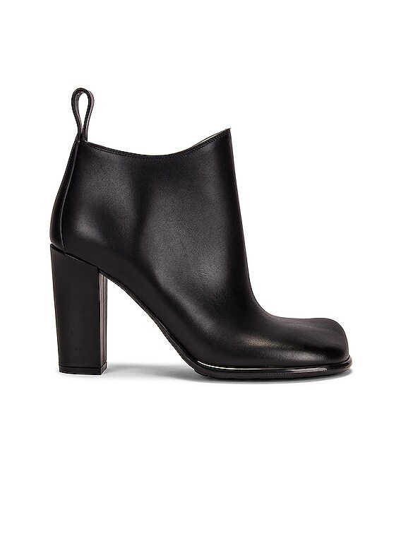 Bottega Veneta Leather Ankle Boots in Black | FWRD