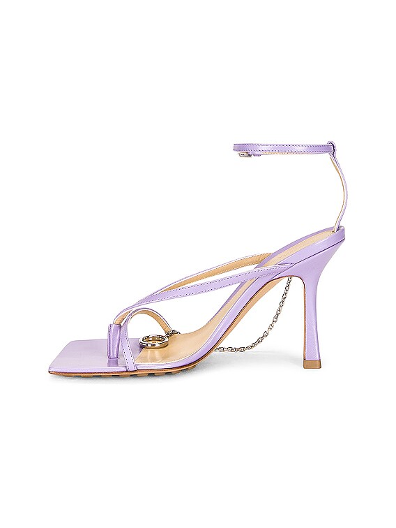 （sale) ボッテガ ヴェネタ レディース パープル/ウィステリア Bottega Veneta Stretch Ankle Strap Sandals in Wisteria | FWRD