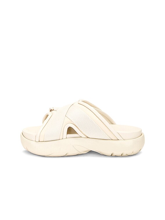 Bottega Veneta★素敵！Sea Salt Calf Leather Sandals Shoes Bottega Veneta Sea Salt Lambskin Leather The Band Flat