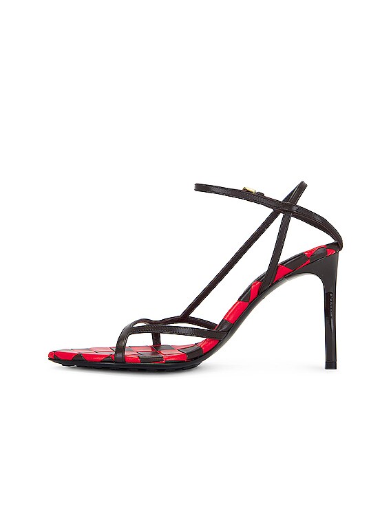 サンダル BOTTEGA VENETA FW25 Sandals (730287 V11T03708) Bottega Veneta Slip-On Sandals 
