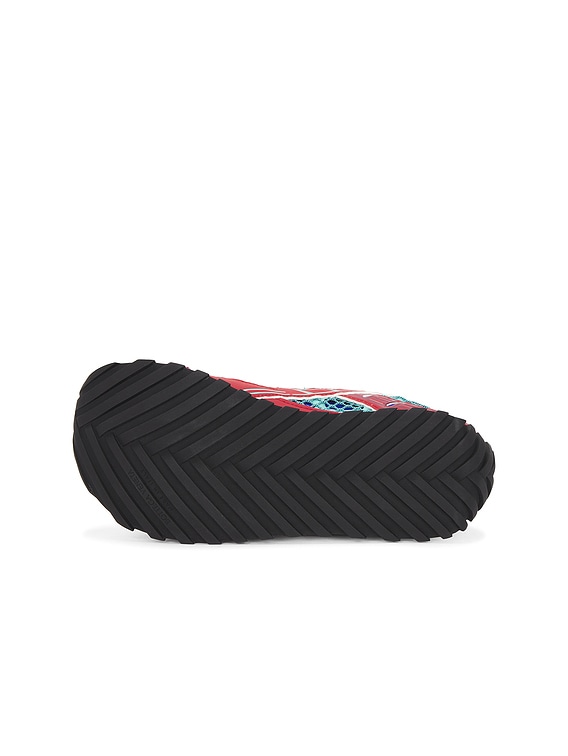 Orbit Sneaker