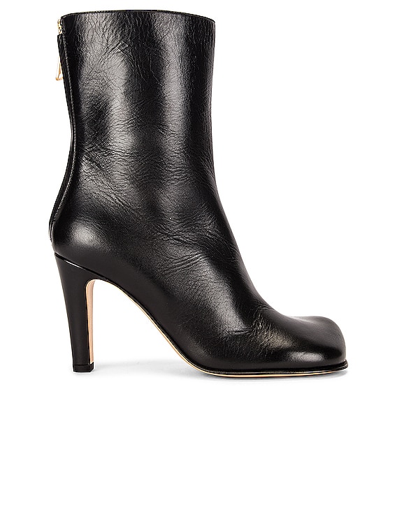 Bottega Veneta Round Toe Boots in Black | FWRD