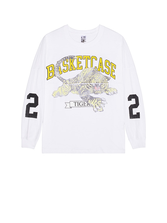 送料無料 店舗 Basketcase Tiger Football Long Sleeve Tee in White | FWRD トップス