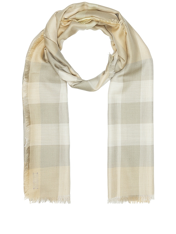 Burberry deals mega scarf